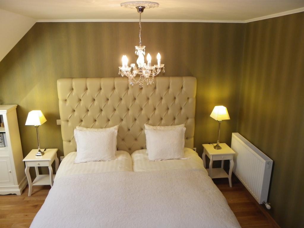 Hotel B - Boskapelhoeve Buggenhout Ruang foto